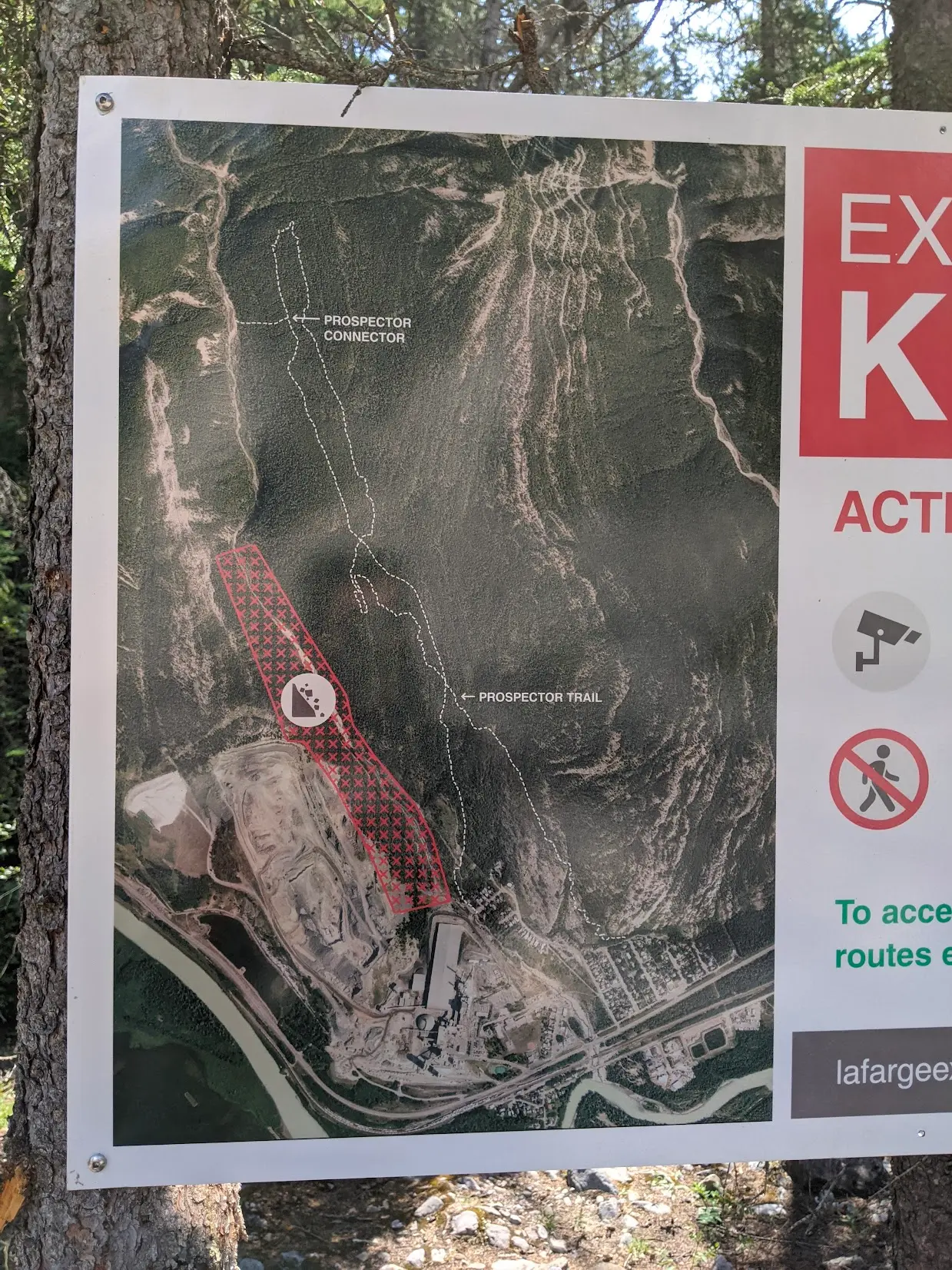 The map near Exshaw indicates the connector trail.